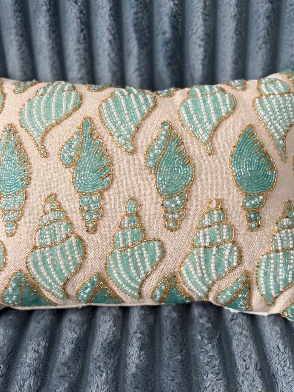 Gorgeous Coastal Beaded Pearl Embroidered Seashell Accent Pillow Teal Mint Gold